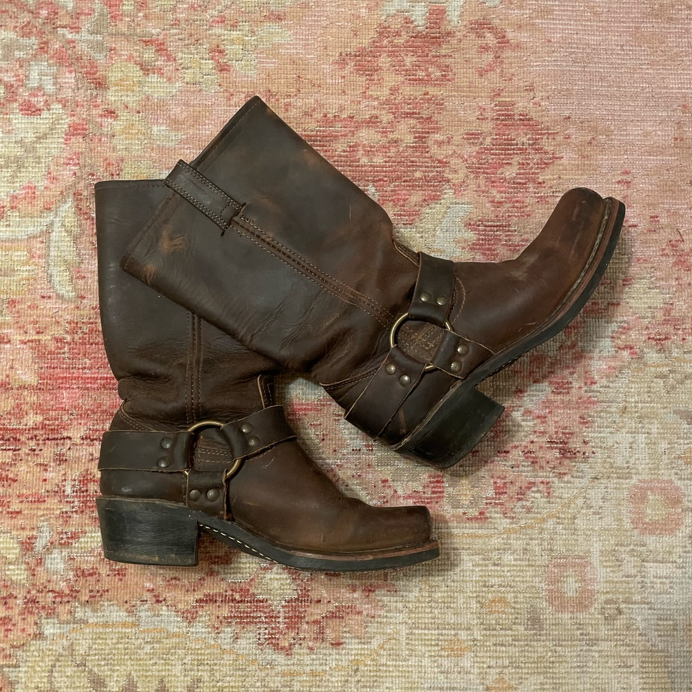 FRYE harness boots 🐴🤠🤎